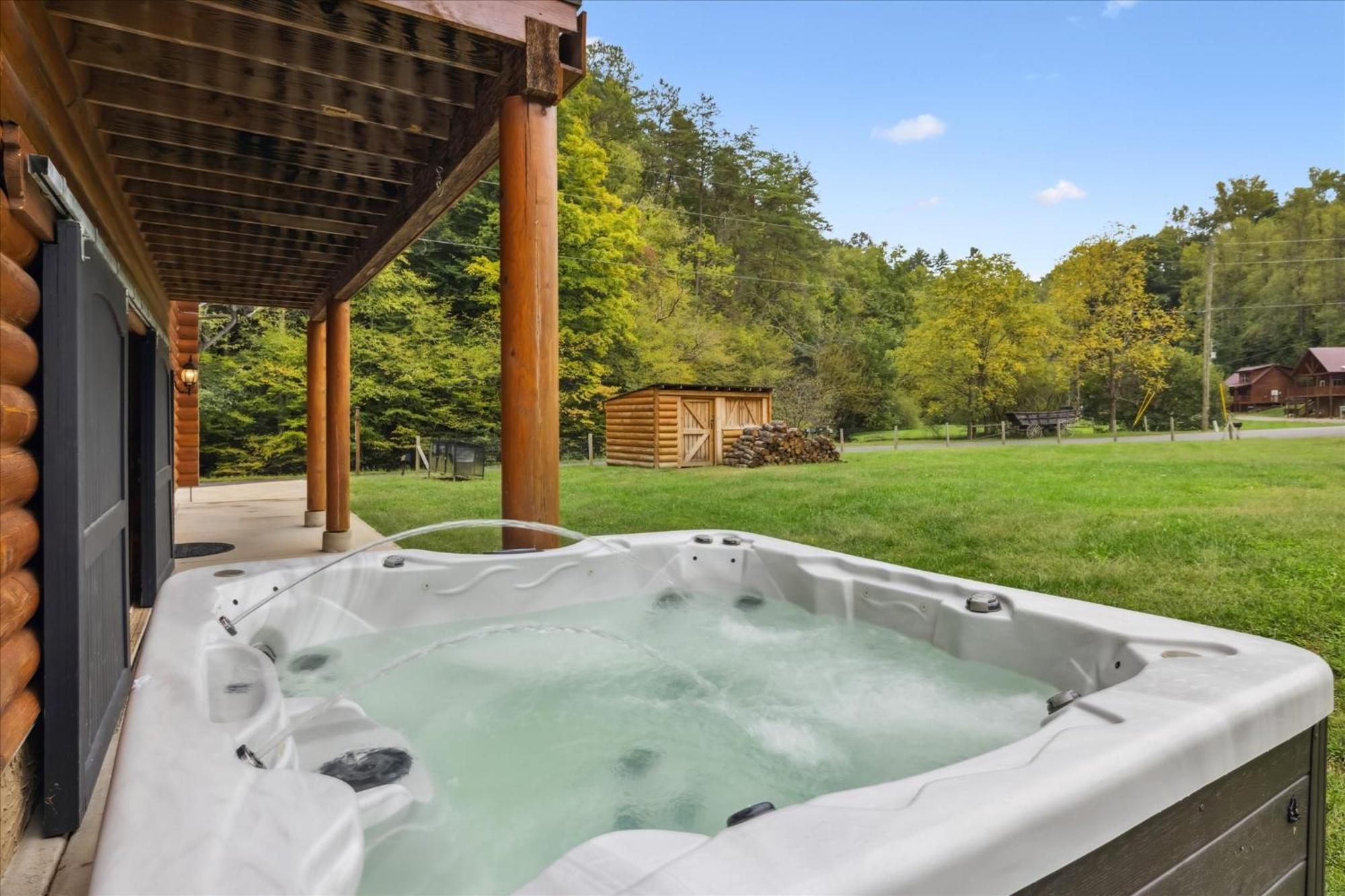 Hot Tub Fire Pit Game Room Theater Easy Access Sleeps 12 - Black Bear Lodge Pigeon Forge Esterno foto