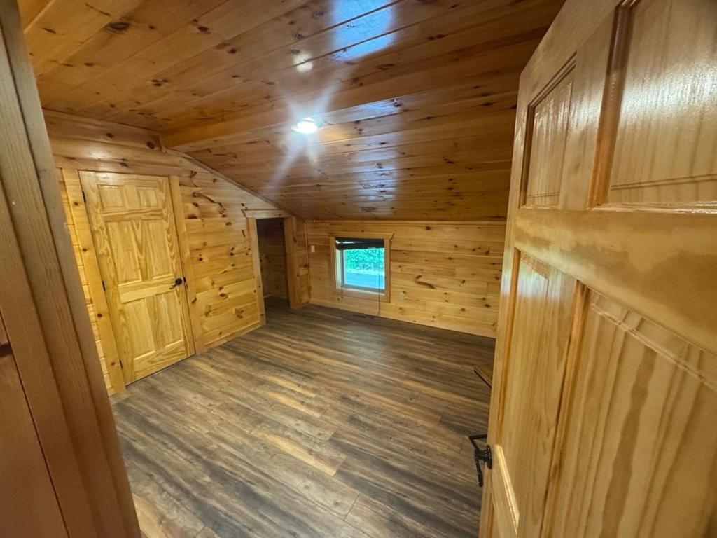 Hot Tub Fire Pit Game Room Theater Easy Access Sleeps 12 - Black Bear Lodge Pigeon Forge Esterno foto